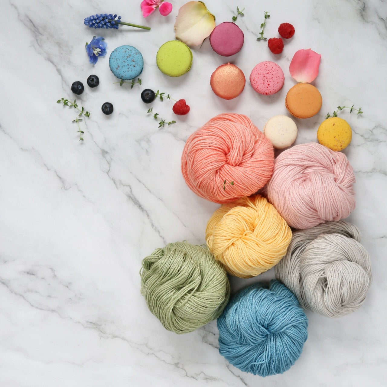 Macaroons & Flowers